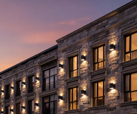 Outdoor architectural wall light